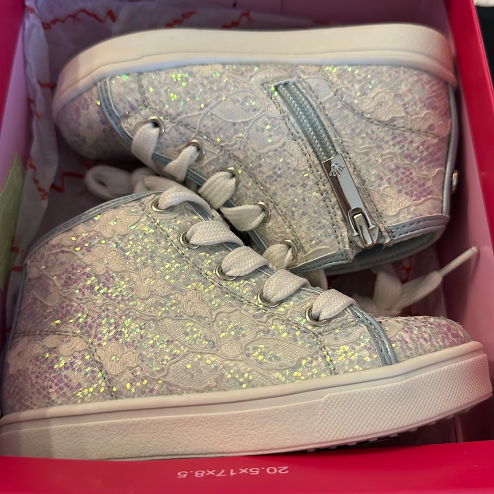 Nina size 7 toddler shoes. Brand new in box
